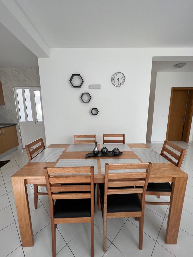Pimontapartments Espargos Exteriör bild